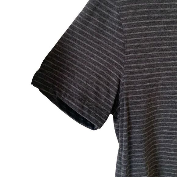 NEW Women’s Axist V Neck T Shirt Gray Pinstriped Sz Sm P - Picture 8 of 9
